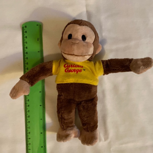 Cute Miniature Curios George - Picture 1 of 3